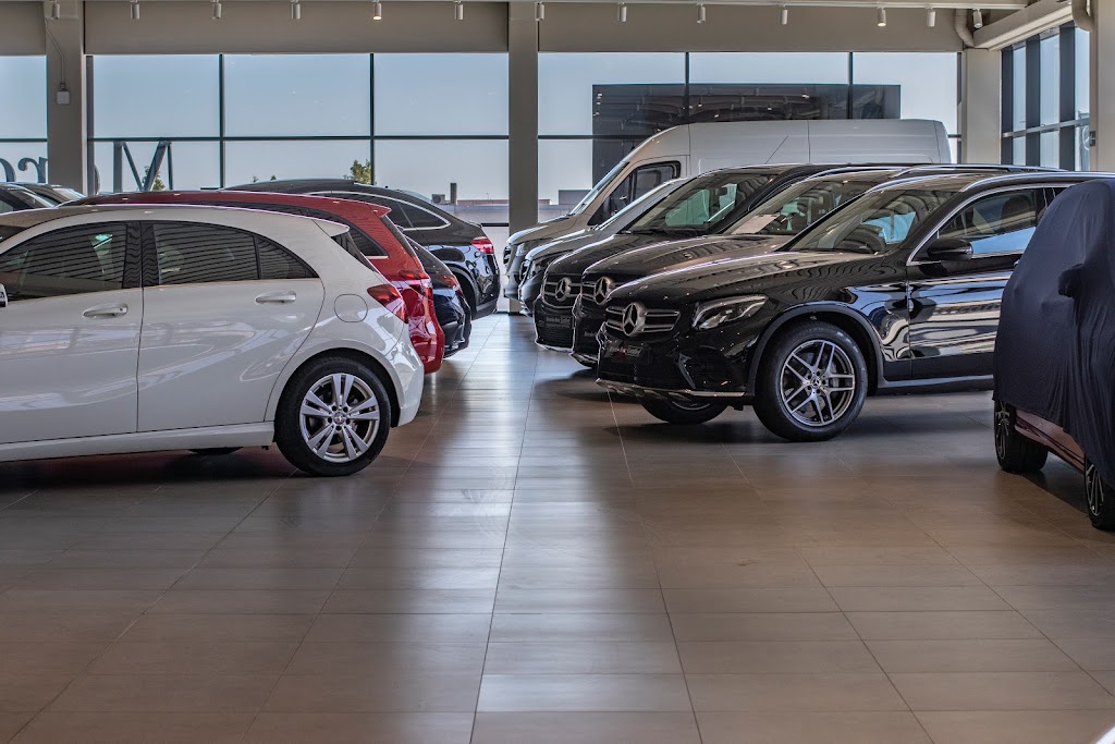 Adarsa Mercedes-Benz — Interior