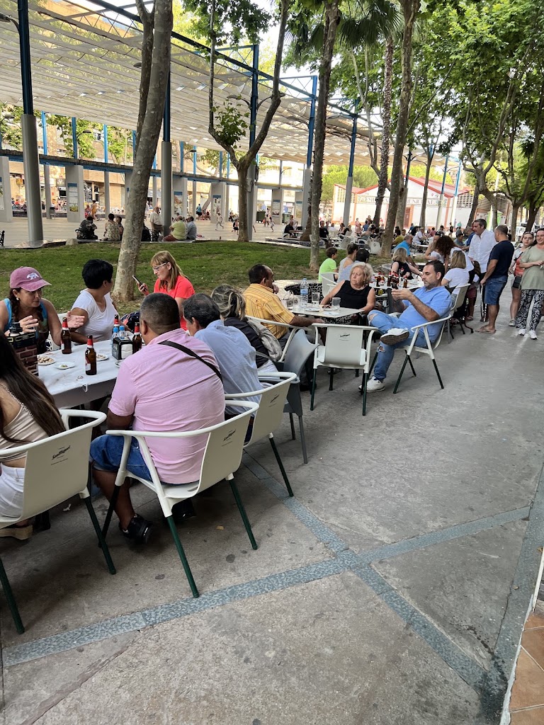 La plaza pizzeria manises — Del propietario
