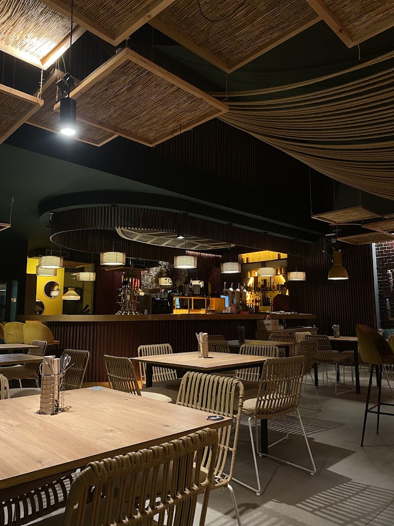 Succo Pizza Bar & BEEF Burger