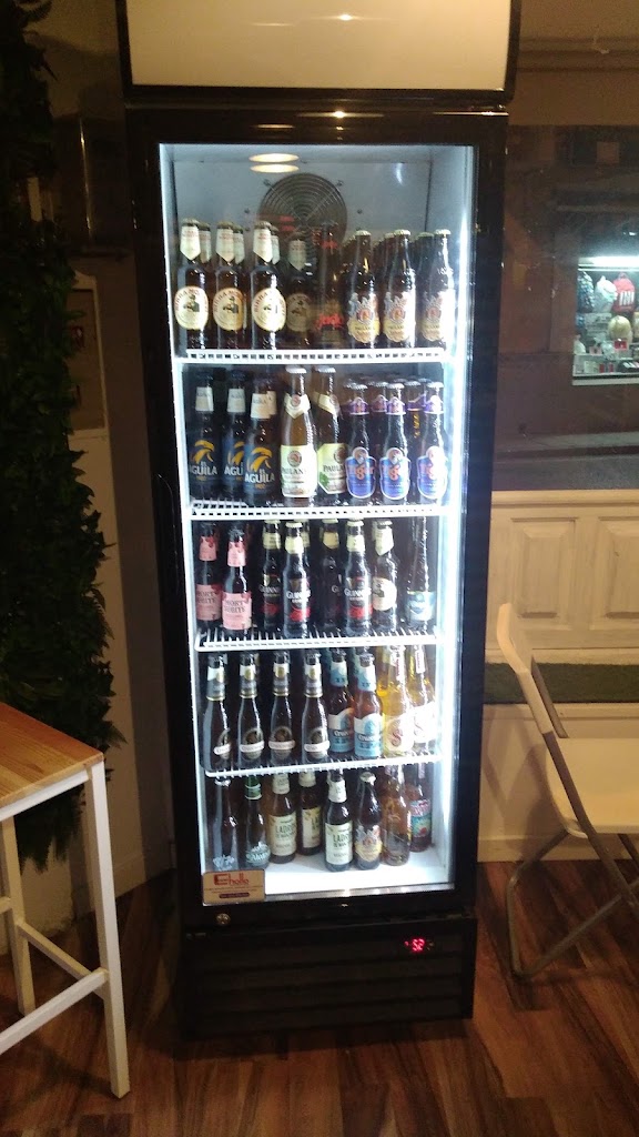 Bar cafeteria Blanco y en botella — Ambiente