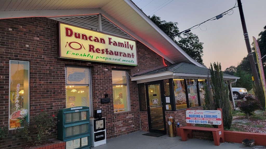 Duncan Family Restaurant in Duncan