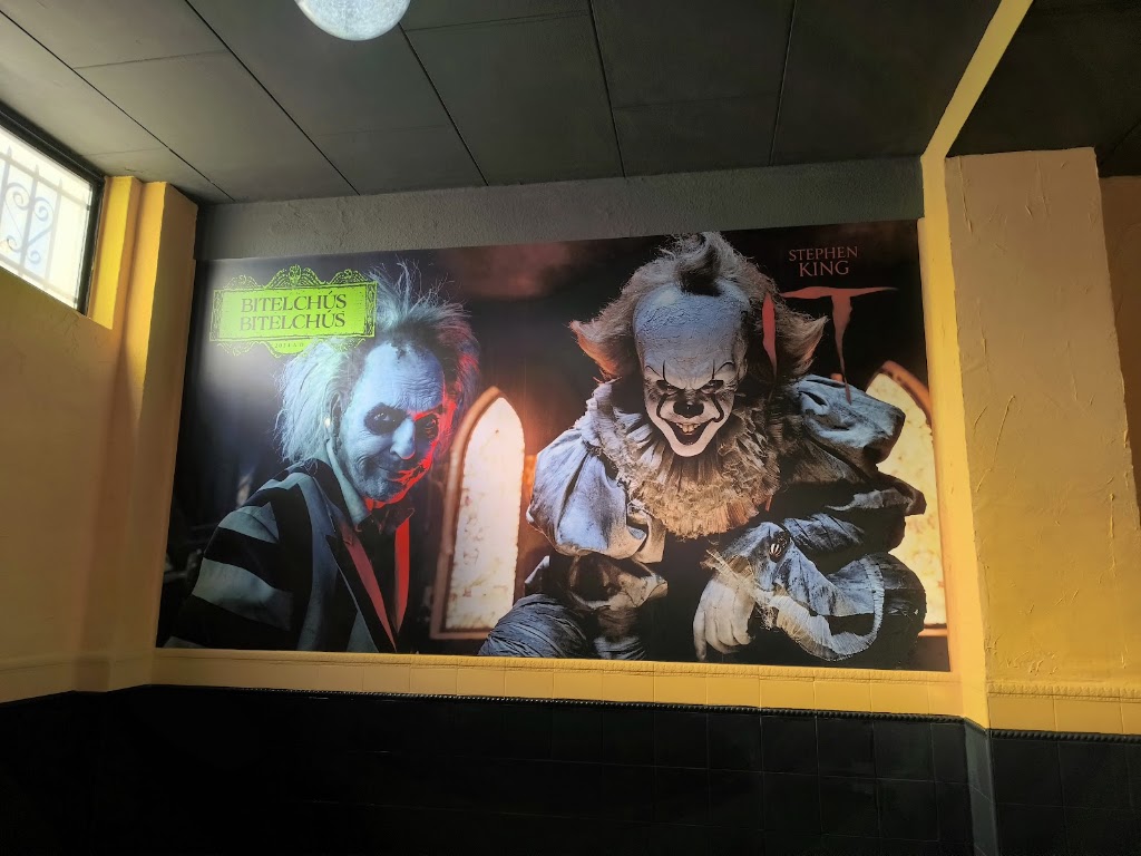 Universal Burguer — Del propietario