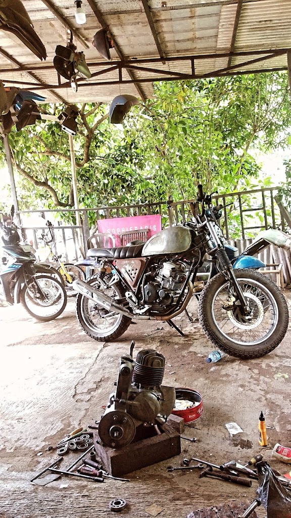 Mega Jaya Motor (Bpk. RW. Musa) Bengkel Mobil Motor