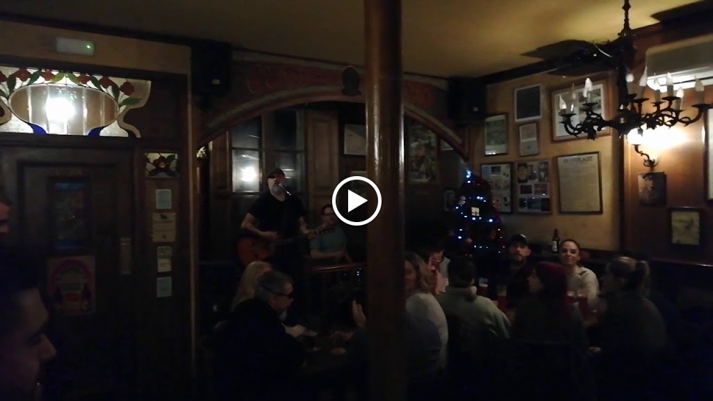 The 1916 Irish Pub — Ambiente