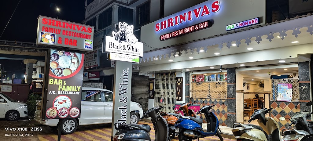Srinivas Family Rest And Bar