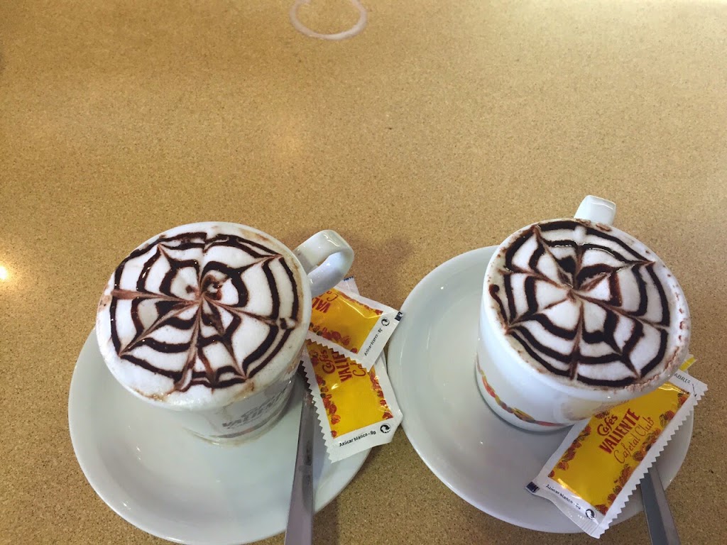 Cafeteria Cafes Valiente Cafetal Club — Capuchino