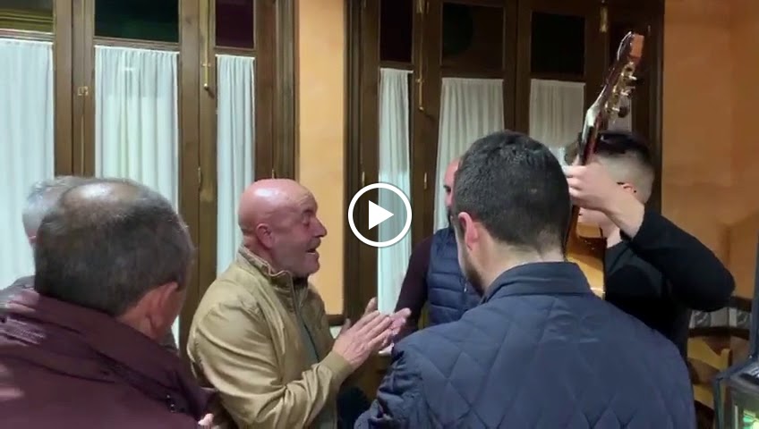 Bar Cafeteria El Poligono — Videos