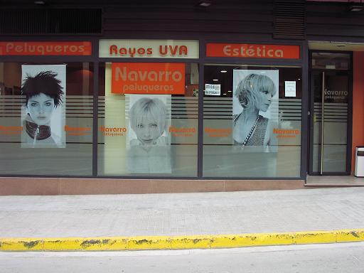 Navarro Peluqueros — Exterior