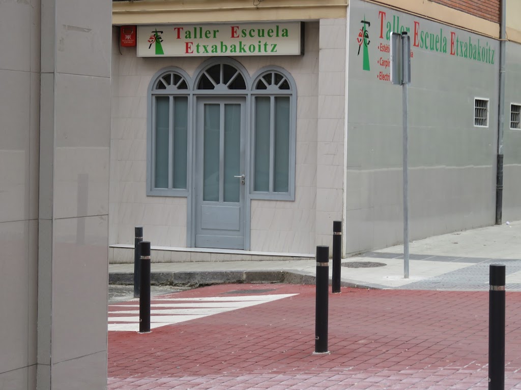 Taller Escuela ETXABAKOITZ