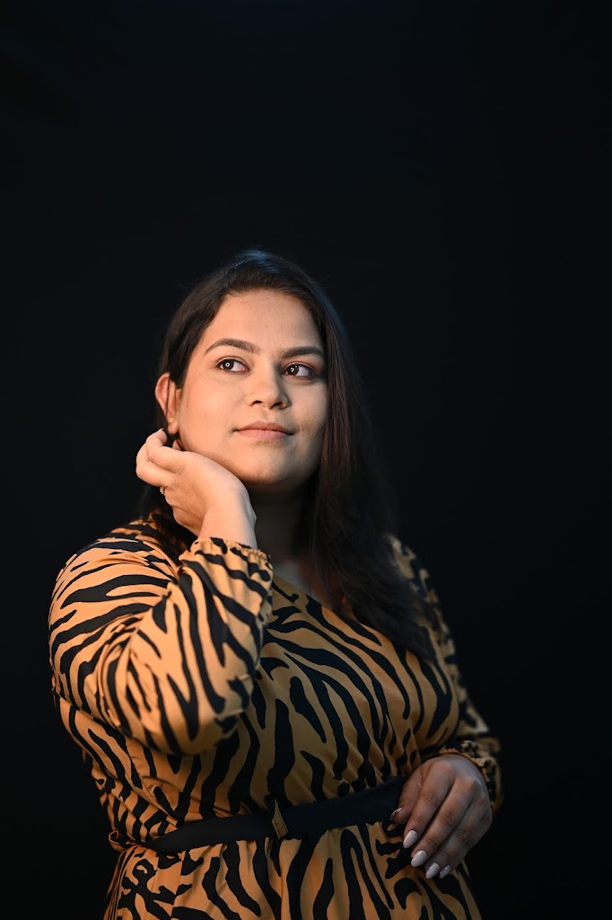 Akira Beauty Salon Makeup Studio And Academy