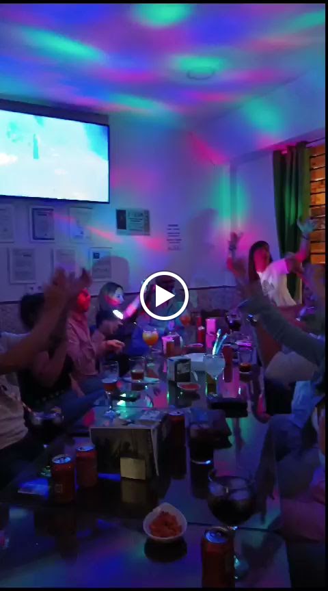 Bar Cafeteria Los Olivos — Videos