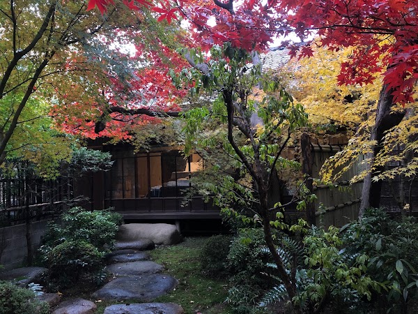 旧安田楠雄邸庭園 景點