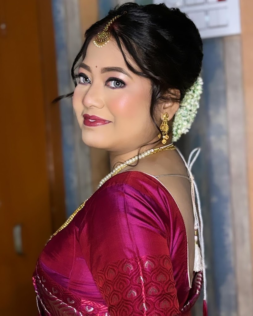 Dimpul Beauty Salon Makeup Studio Training Centre Hair Skin Makeup