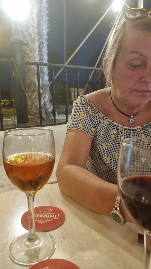 Toby Jug — Comida y bebida