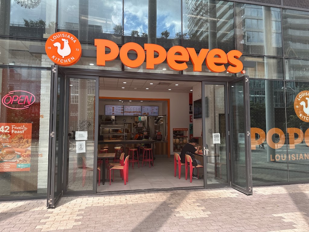 Popeyes Louisiana kitchen
