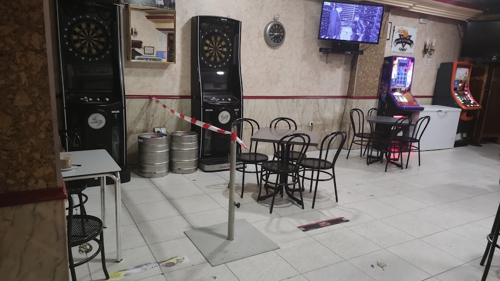 Bar Ginebra — Ambiente