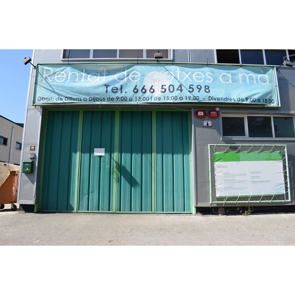 Rentat de Cotxes a Ma — Exterior