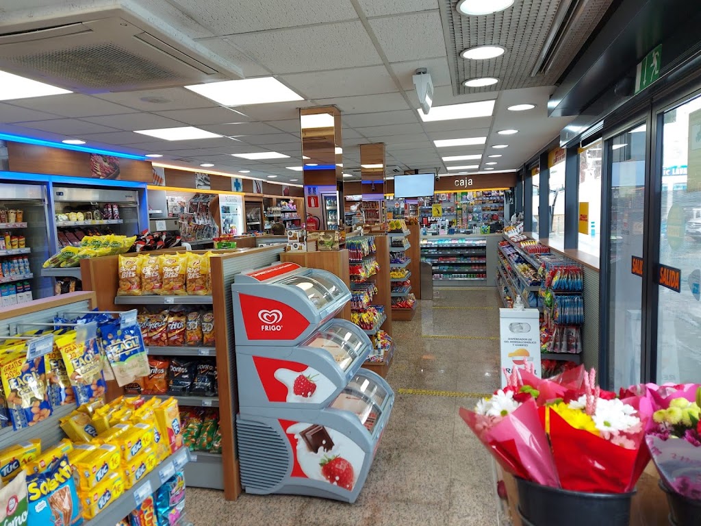 Estacion de Servicio Madese - Repsol — Interior