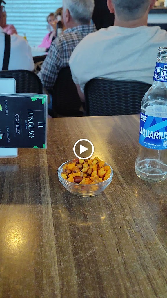 Cafeteria El Tinglao — Ambiente