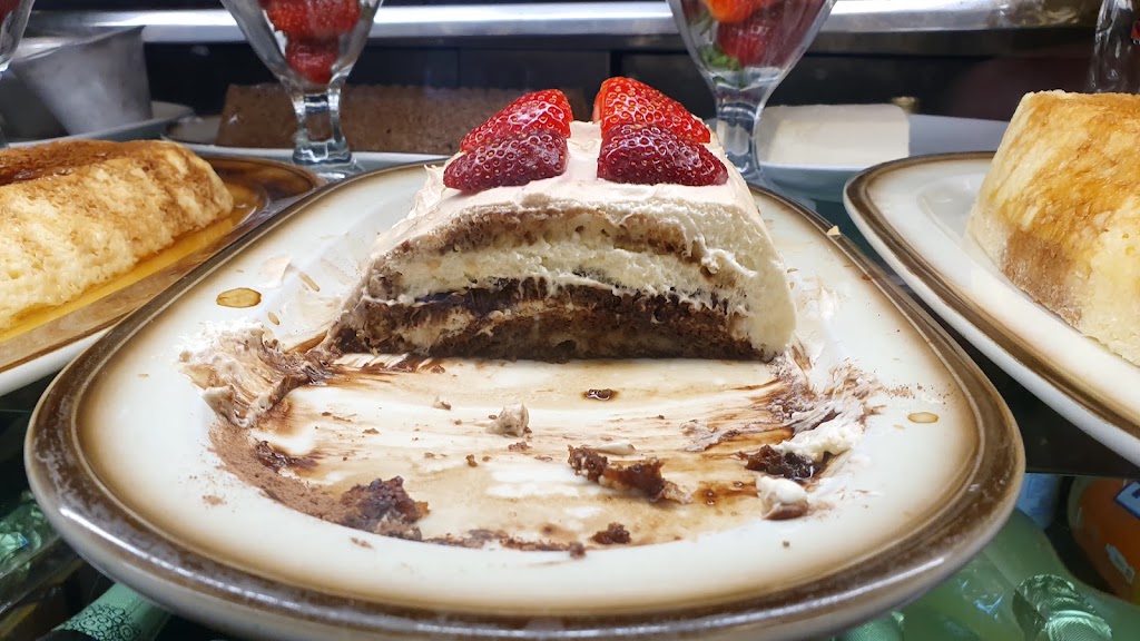 Pizzeria CASA NOSTRA — Comida y bebida