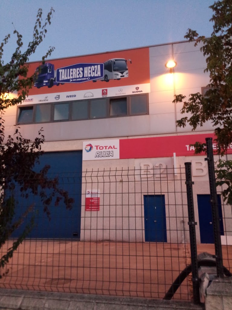 Taller Camiones HECZA — Exterior