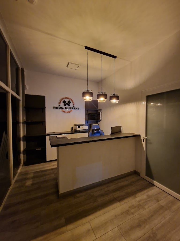 Talleres Hnos Huertas — Interior