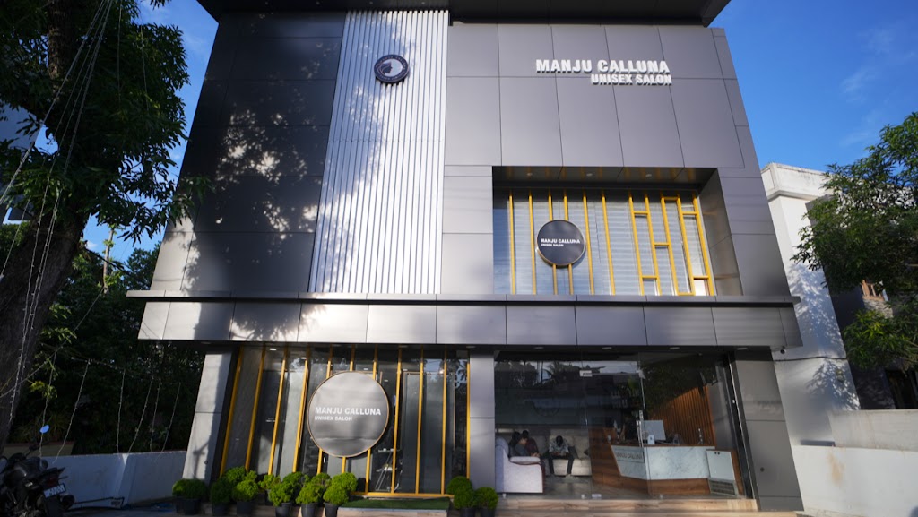 Manju Calluna Unisex Salon And Bridal Makeup Studio