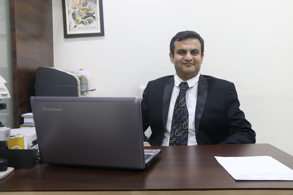 Dr Chintan Patel Eye Specialist In Kharghar Navi Mumbai Best Ophthalmologist In Navi Mumbai Cataract Lasik Surgeon