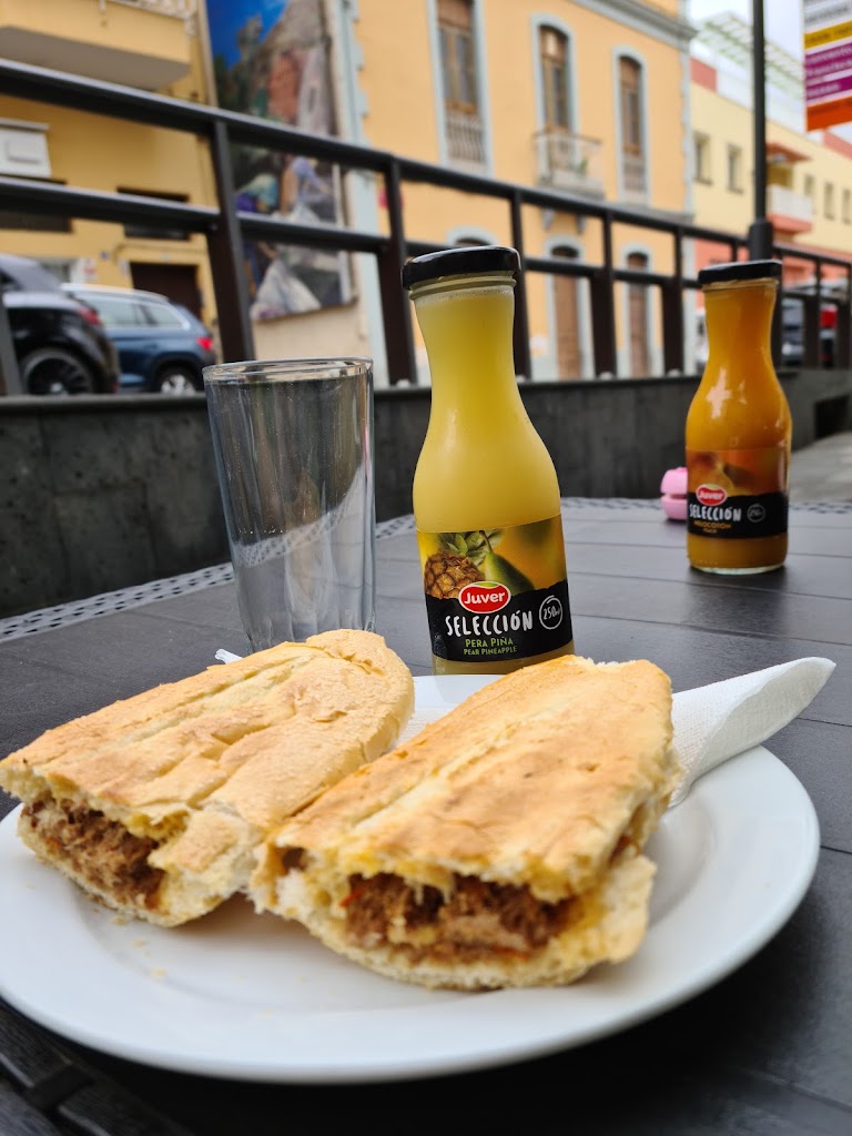 Bar Roque — Comida y bebida