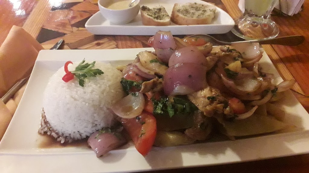 Comida y bebida