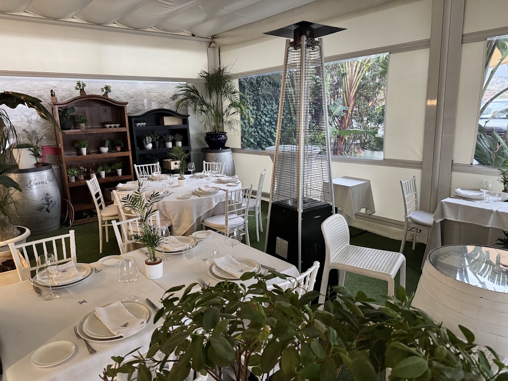 Restaurante Paredes — Ambiente