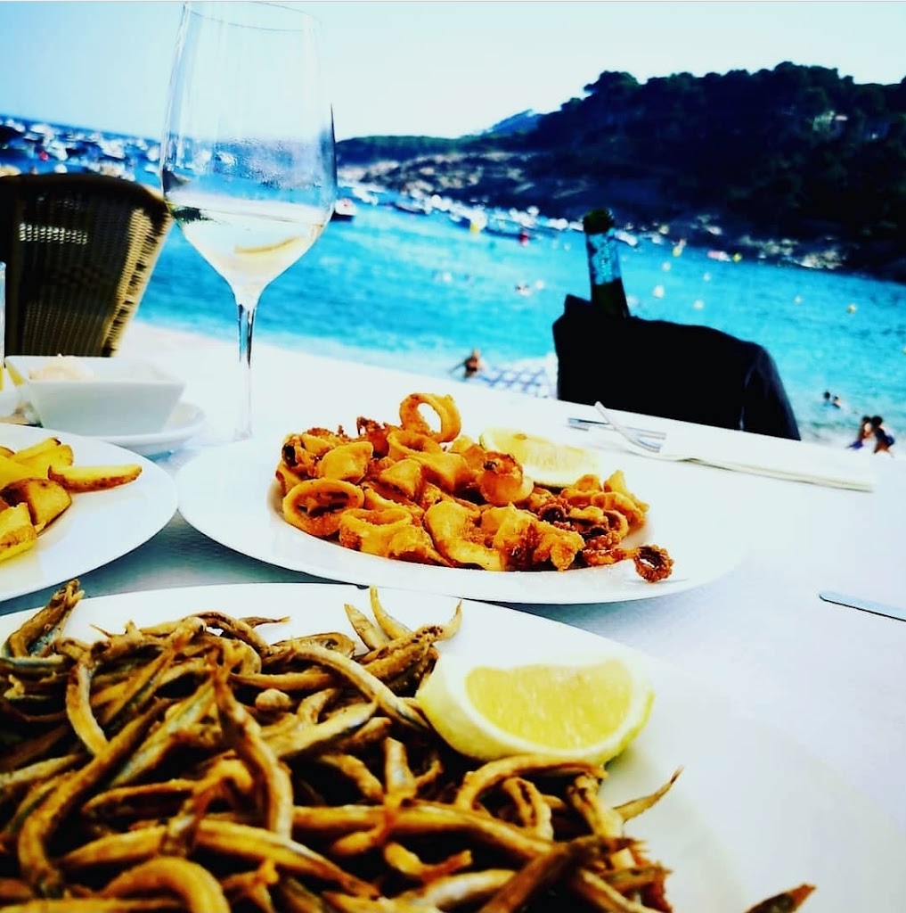 Restaurant Es Dofi Instagram: restaurantesdofi@_oficial — Comida y bebida