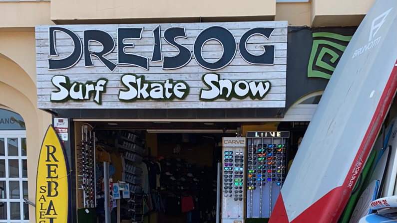 SURF SCHOOL & PADDLESURF (SUP) DREISOG, ESCUELA DE SURF