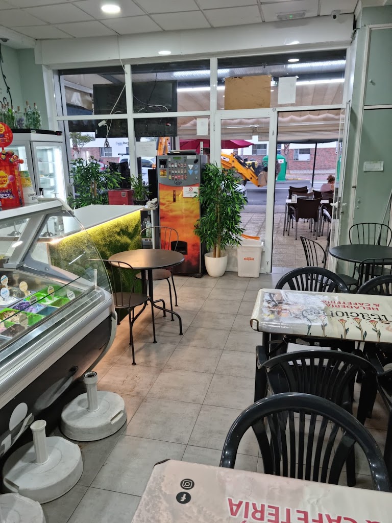 Heladeria Cafeteria Tentaciones — Todas