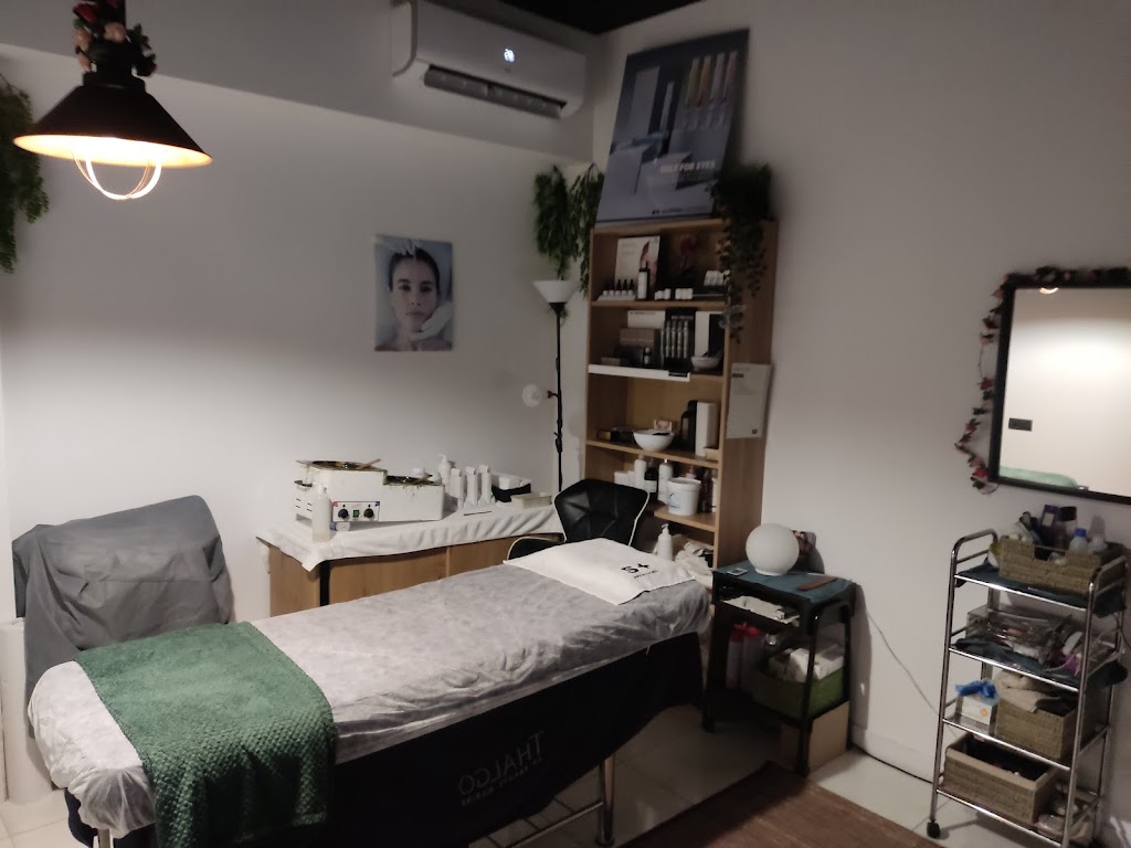 Petals Monica Colomina