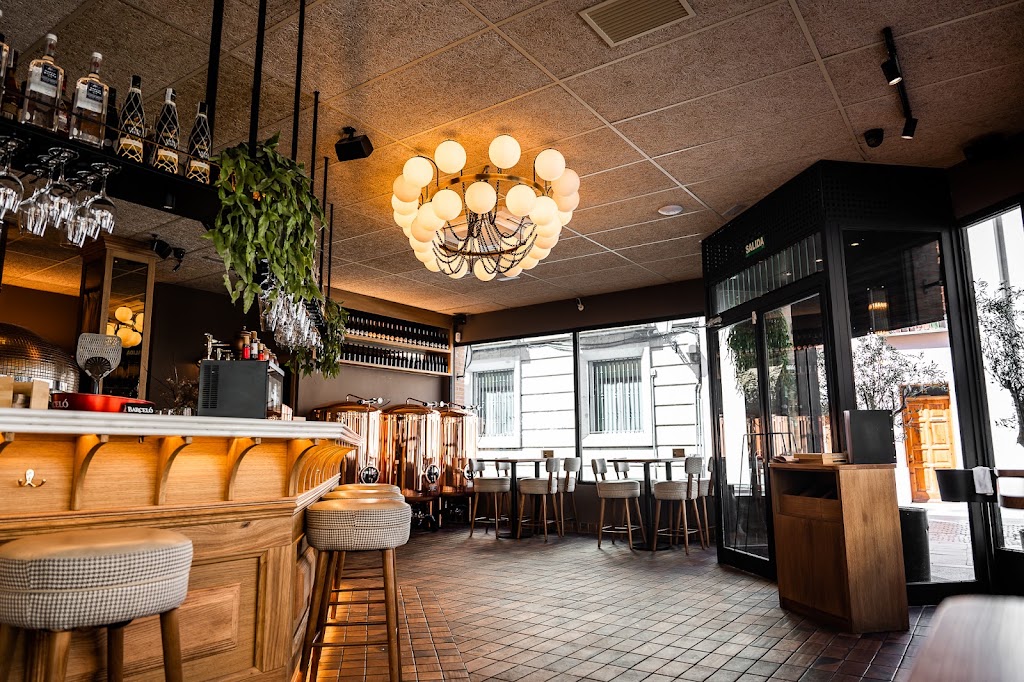Restaurante Fino Bar - Alcala de Henares — Ambiente