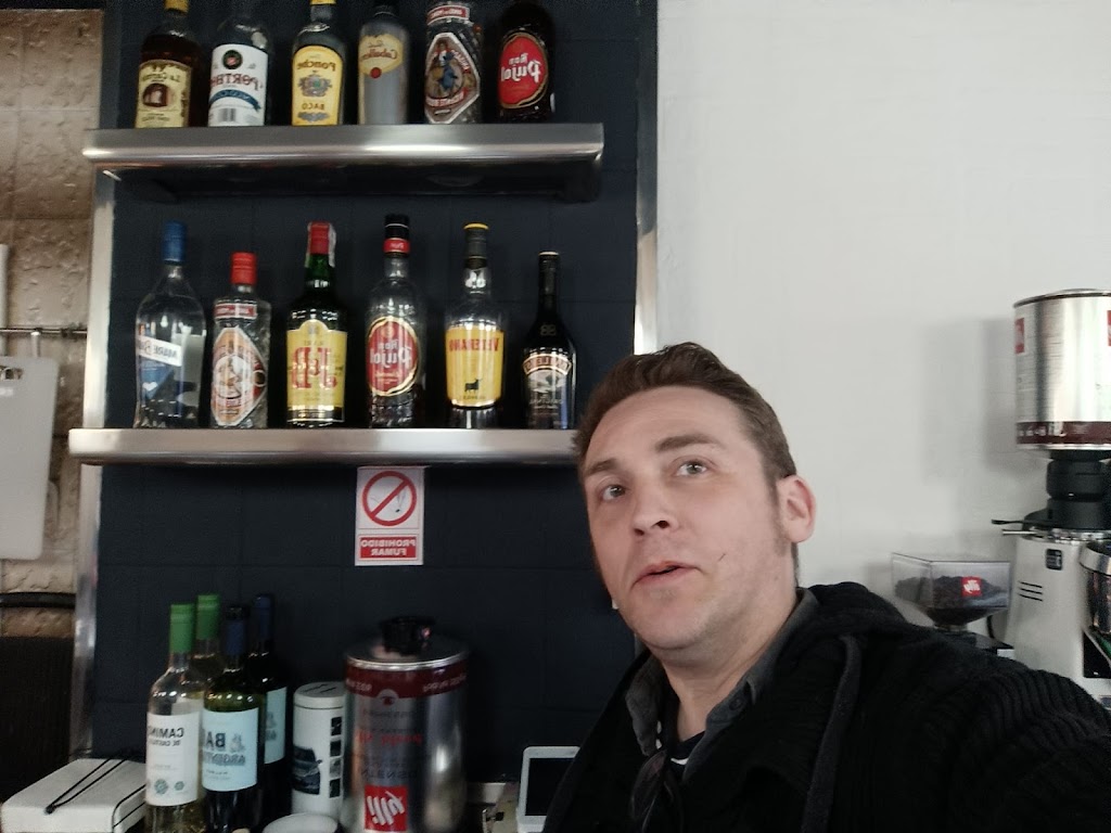 La Torradeta Bar Cafe — Ambiente