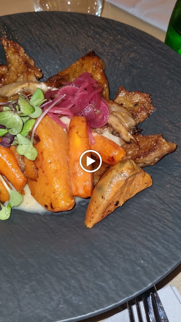 Ca n'Ela Vegan Restaurant — Videos
