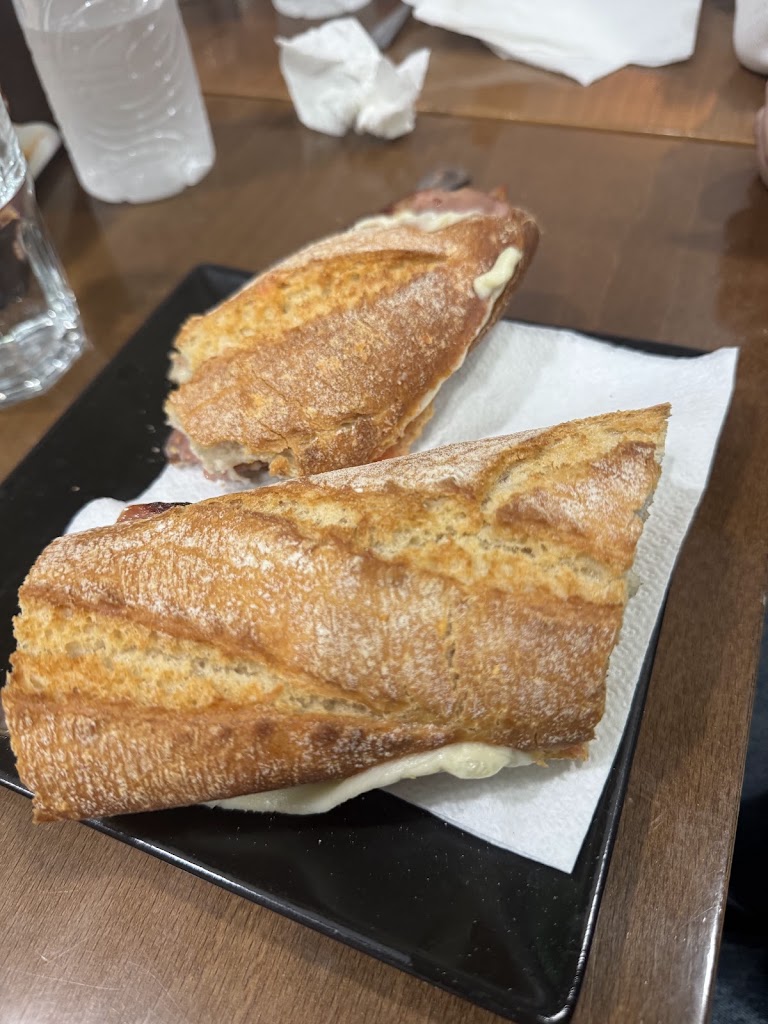 Meila II — Comida y bebida
