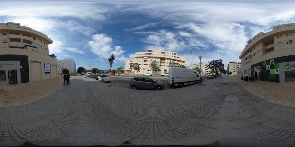 Clinica Veterinaria Ronda Este — Street View y 360deg