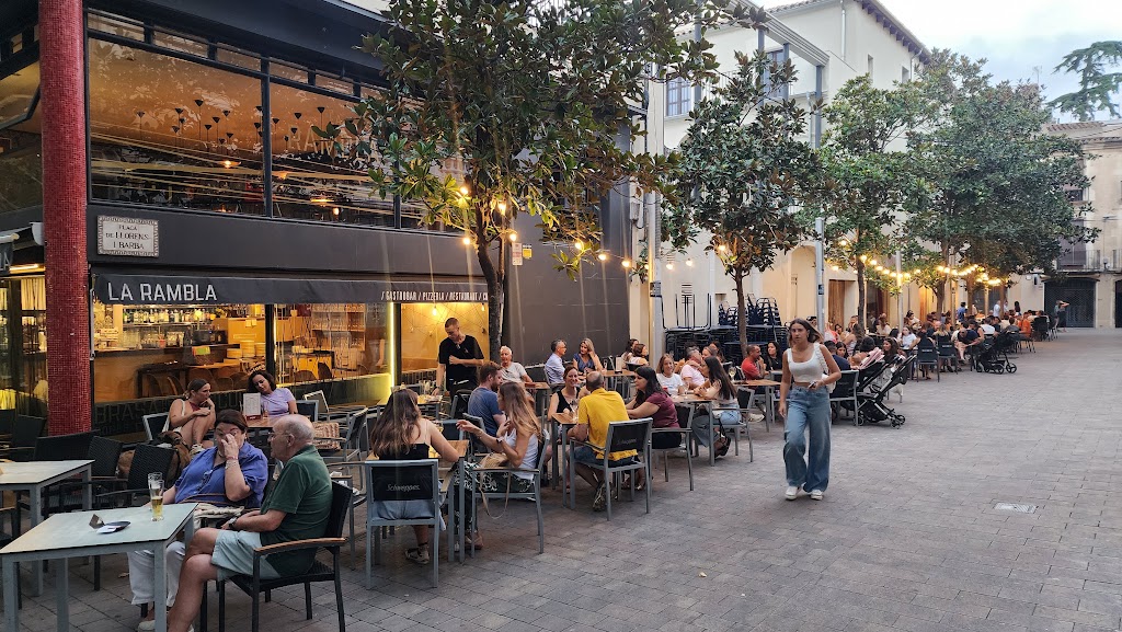 Cafe de la Rambla Rambla — Ambiente