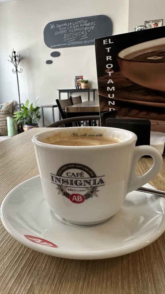 Cafeteria El Trotamundos — Capuchino