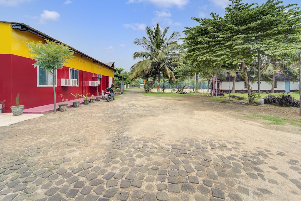 Le Castle Inn Club Resort Erode