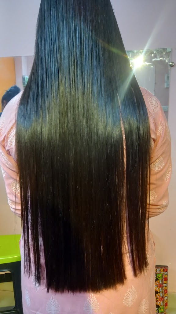 Queen S Ladies Beauty Parlour Academy