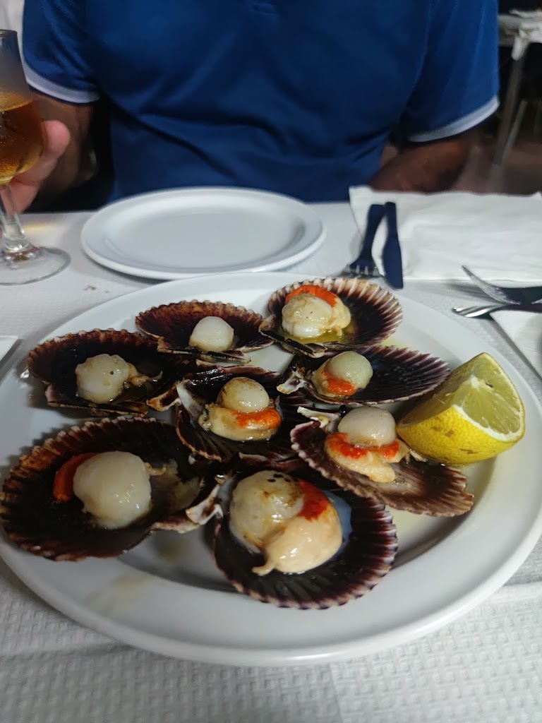 Restaurante Bar Santa Barbara — Comida y bebida