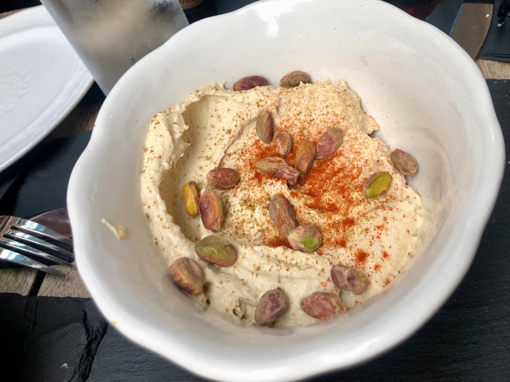 HARA kafe taberna — Comida y bebida