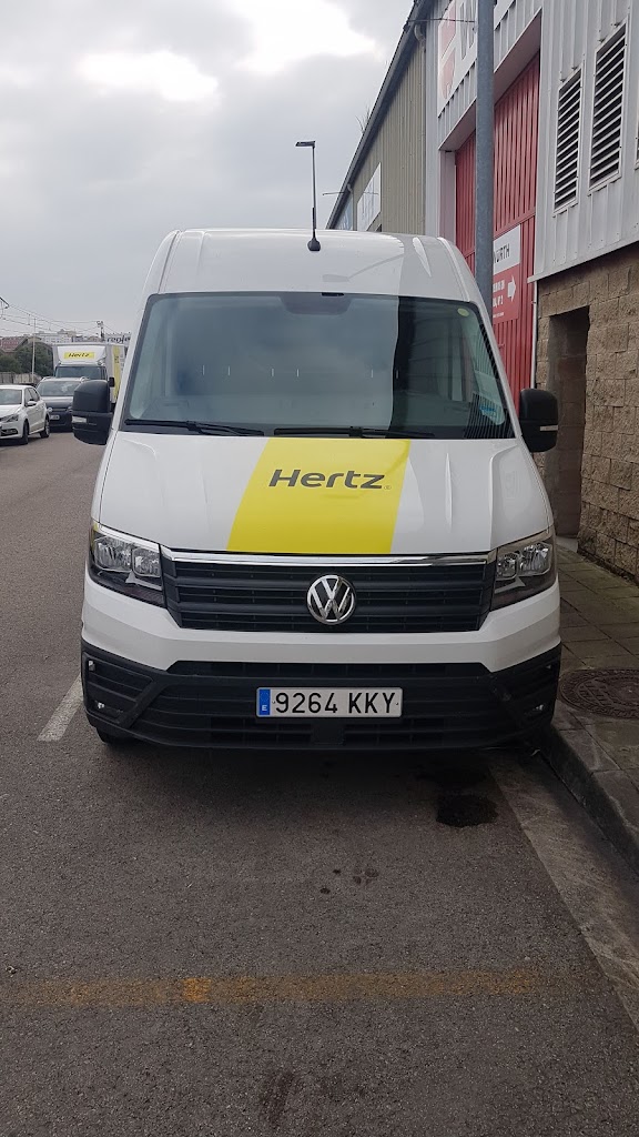 Hertz Alquiler De Coches - Santander C Gerardo De Alvear Sn Cargo Van Location