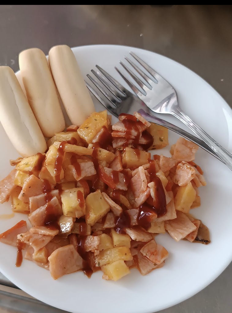 BAR BENI — Comida y bebida