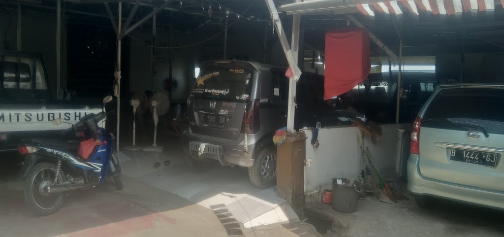 BENGKEL PENGECATAN MOBIL