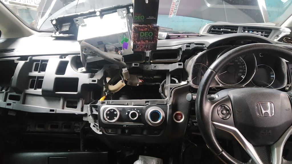 Bengkel Mobil di Bogor PURNAMA 3